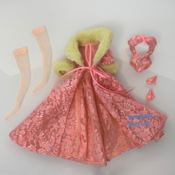 Integrity Toys Other - Popular Monogram Integrity Toys Fashion Doll Lingerie Lace Robe Stockings Heels